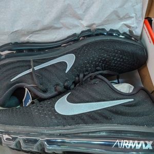 Nike Air Max 2017 triple black brand new